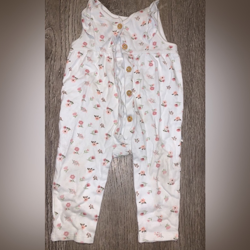 6-9 month baby girl floral one piece button up - Picture 2 of 2